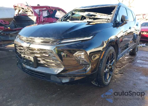 2024 Chevrolet Blazer Fwd Rs z USA, uszkodzony, nr VIN 3GNKBERS1RS266841